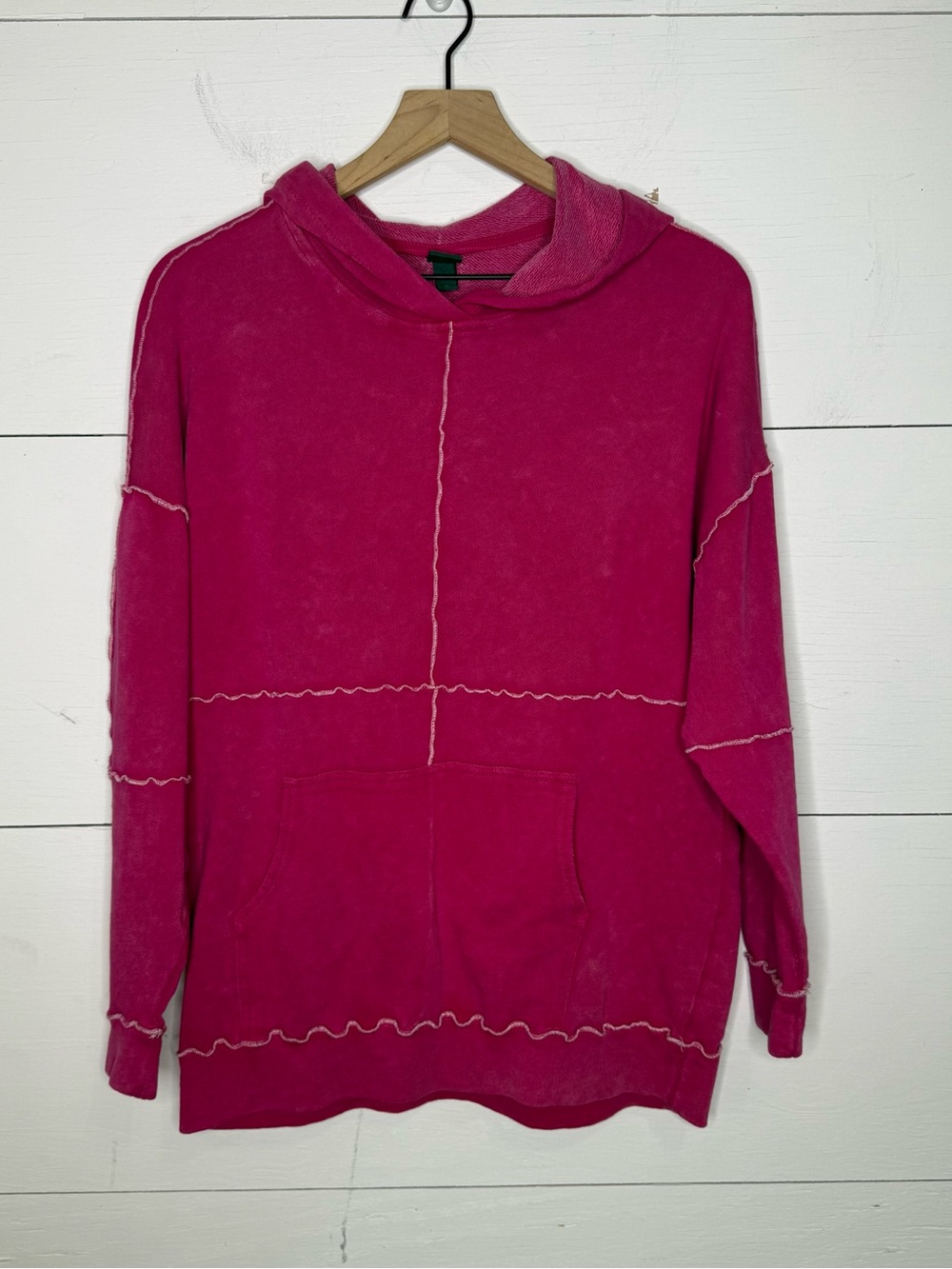 Wild Fable • Women’s Pink Seamed Hooded Sweatshirt Size Medium